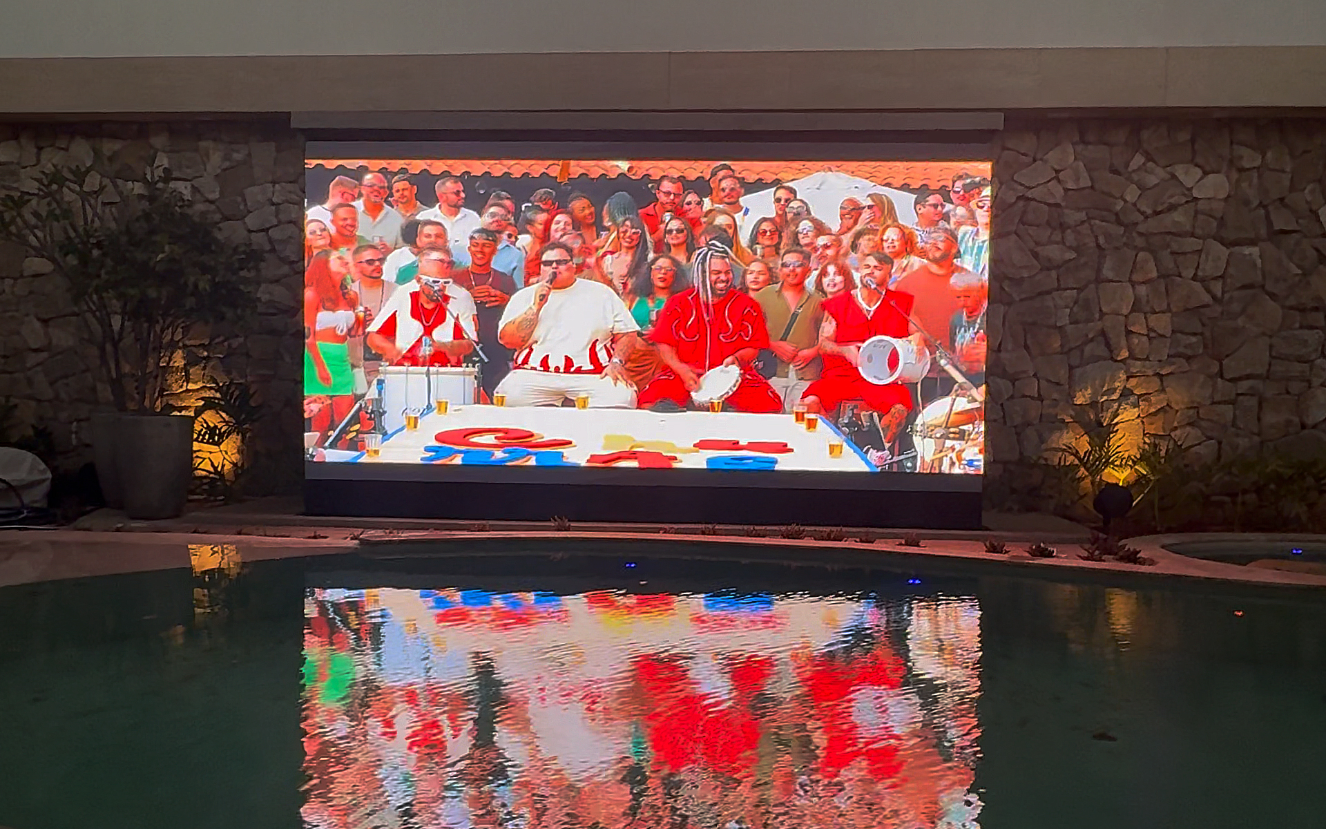 Painel de LED em fachada premium